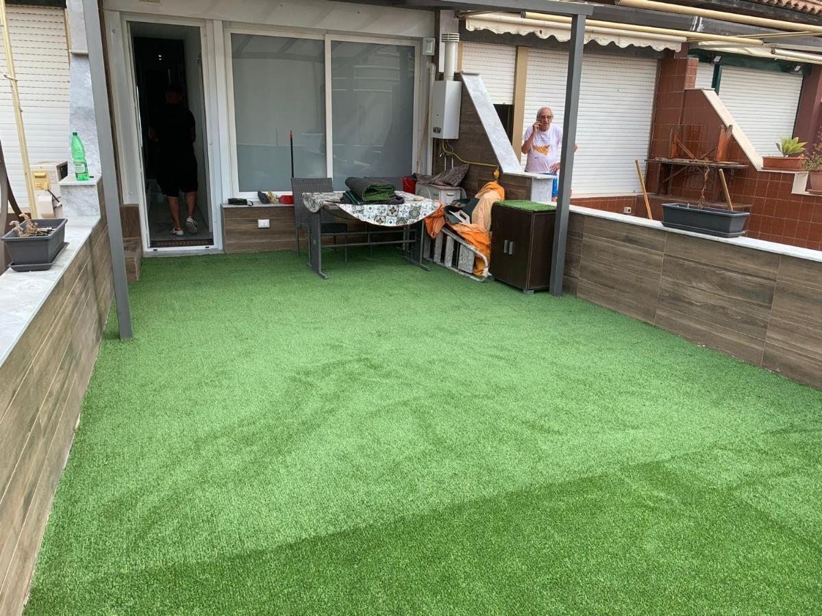 Le Rocce Nere Aparthotel Giardini Naxos Eksteriør bilde